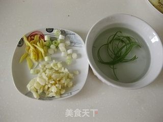 超级下饭菜----咸鱼茄子煲(免炸版)的做法步骤:3