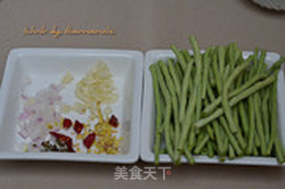 干煸豆角的做法步骤:4