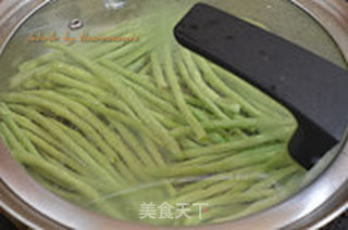 干煸豆角的做法步骤:6