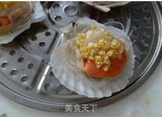 一定要试一试的集鲜美、有面儿、快手为一体的宴客菜——蒜蓉粉丝蒸扇贝的做法步骤:10