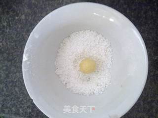 简易的【迷你椰子球】详细版的做法步骤:7
