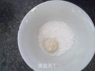简易的【迷你椰子球】详细版的做法步骤:8