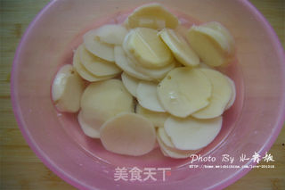 【干锅土豆片】土豆的极致吃法的做法步骤:2