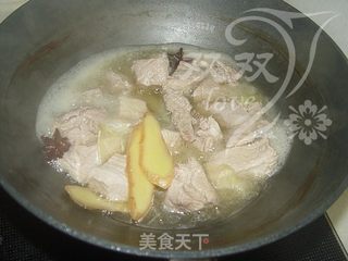 健康肉松轻松做——猪肉肉松的做法步骤：3