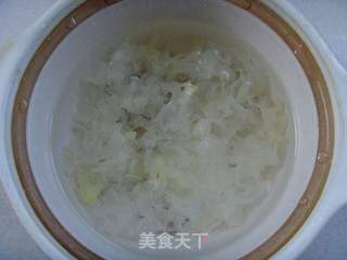 夏季养颜甜品---紫薯银耳莲子羹的做法步骤:3