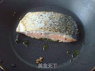 熟吃更营养---柠香三文鱼的做法步骤:3
