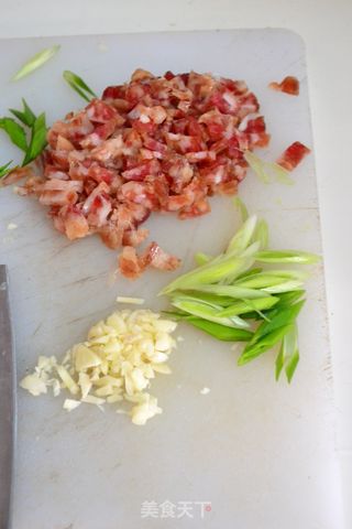 【腊味包菜炒饭】的做法步骤:2