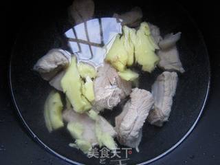 田园大排汤的做法步骤:4