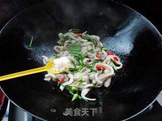 韭菜花炒平菇的做法步骤:8