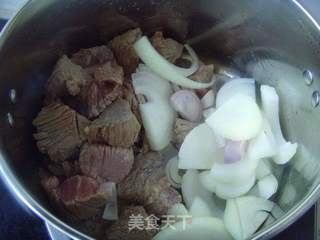 地中海风情---柠檬香草炖牛肉的做法步骤:4