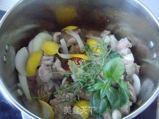 地中海风情---柠檬香草炖牛肉的做法步骤:6