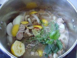 地中海风情---柠檬香草炖牛肉的做法步骤:7
