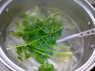 萝卜丝鲫鱼汤的做法步骤:10