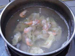 【十分钟早餐系列3】————虾肉小馄饨的做法步骤:4