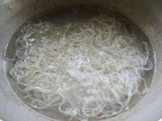 老济南传统凉面的做法步骤:5