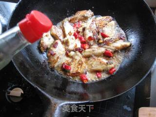 香辣煎带鱼的做法步骤:8
