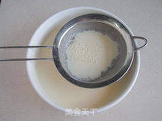 【柚香牛奶炖蛋】----- 让早餐多一份甜蜜的做法步骤:5