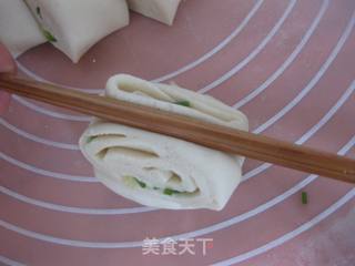 香葱花卷的做法步骤:7