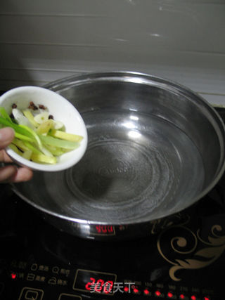 泡椒凤爪的做法步骤:5