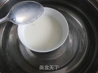蓝莓慕斯蛋糕的做法步骤:2