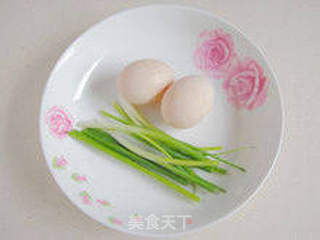 【香葱蛋炒饭】--- 那碗最原始的味道的做法步骤:2
