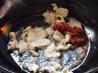 川菜还是那个川菜————————【 回锅肉藕片】的做法步骤:5