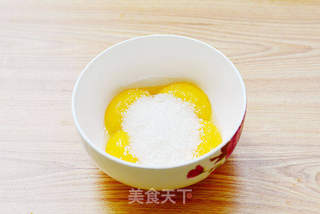 不用淡奶油做低脂冷饮——手工&机械2种做法的大果粒奶香冰淇淋的做法步骤:3
