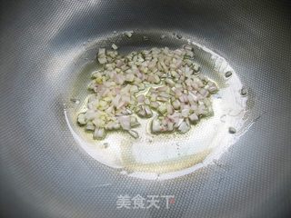 让米饭超有滋味——风味茄汁虾饭的做法步骤：4