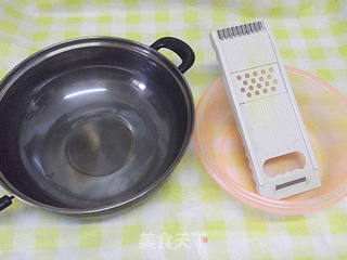 自制马铃薯淀粉的做法步骤:2