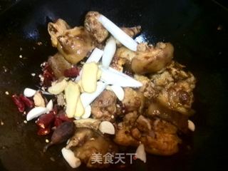 香辣猪蹄的做法步骤:7