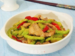 苦瓜炒肉片的做法步骤:12