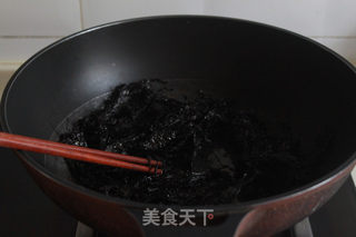炒紫菜.1秒钟变身紫菜汤的做法步骤:3