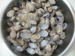 如此简单的美味-----蛤蜊面疙瘩汤的做法步骤：1