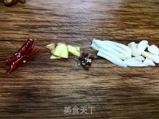 花菜炒腊肉的做法步骤:4
