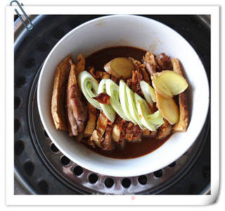 豆腐扣肉的做法步骤:7