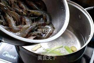上海风味【糟卤虾】——夏日凉爽小菜做起来,佐餐、零食两相宜的做法步骤:3