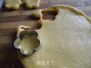 最简单的饼干操作------------------大杏仁西饼的做法步骤:7