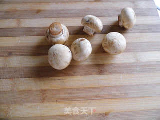 台湾名菜之一————————【 三杯蘑菇鸡翅】的做法步骤:6