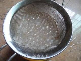 玫瑰花西米奶茶的做法步骤:4