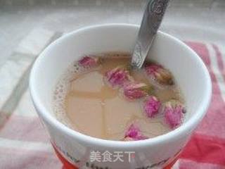 玫瑰花西米奶茶的做法步骤:7