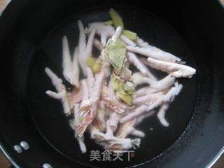 泡椒鸡爪的做法步骤:5