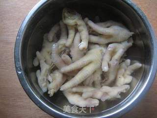 泡椒鸡爪的做法步骤:7
