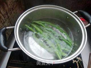 榄菜拌豆角的做法步骤:2