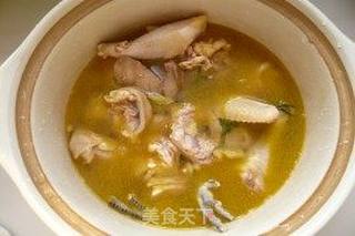 黑木耳炖鸡汤的做法步骤:7