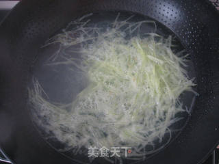黑芝麻拌莴苣的做法步骤：3