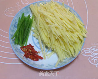 秘制酸辣土豆丝的做法步骤:4