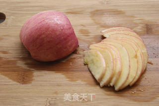 视觉与味觉的双重享受——玫瑰苹果卷的做法步骤:2