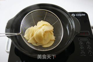 视觉与味觉的双重享受——玫瑰苹果卷的做法步骤:5