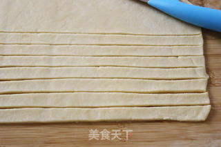 视觉与味觉的双重享受——玫瑰苹果卷的做法步骤:8