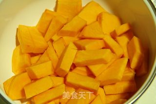 南瓜牛奶羹的做法步骤:2